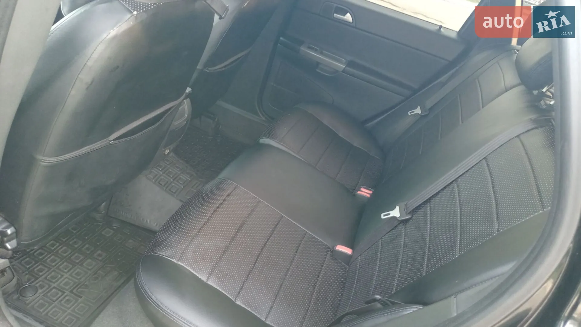 2010 Volvo V50 - мініатюра 21
