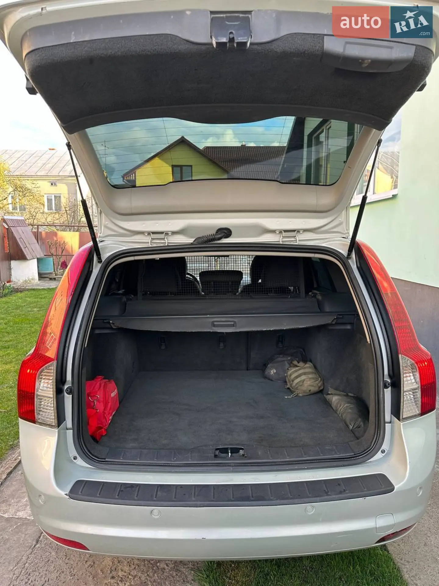 2011 Volvo V50 - мініатюра 3