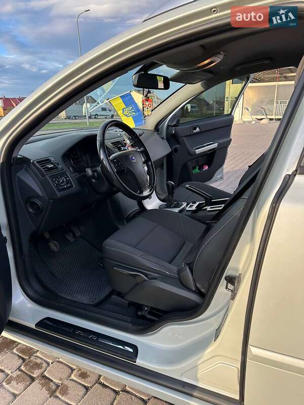 Універсал Volvo V50 2011 в Городку