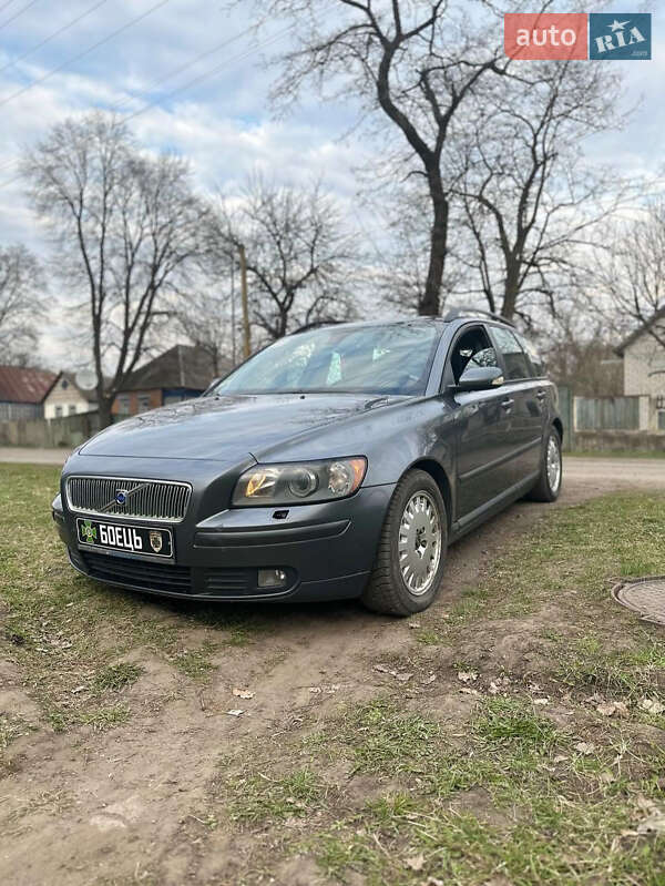 Volvo V50 2005