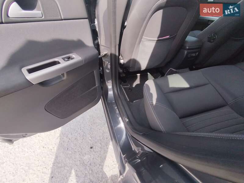 Універсал Volvo V50 2007 в Звягелі