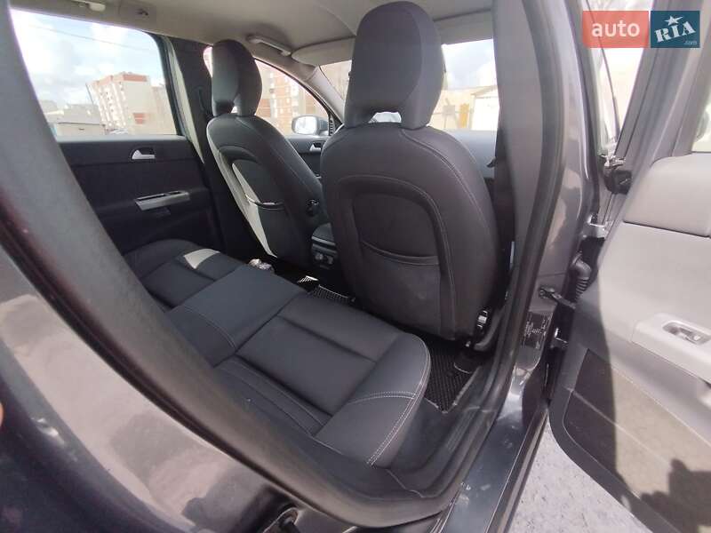 Універсал Volvo V50 2007 в Звягелі