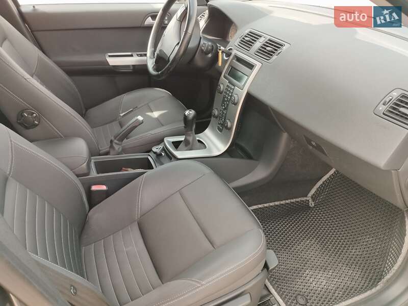 Універсал Volvo V50 2007 в Звягелі