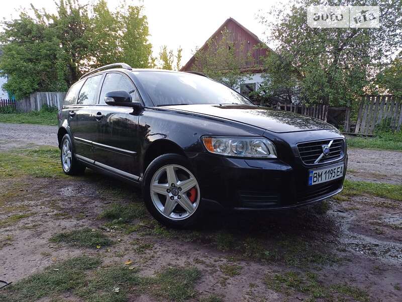 Универсал Volvo V50 2010 в Глухове