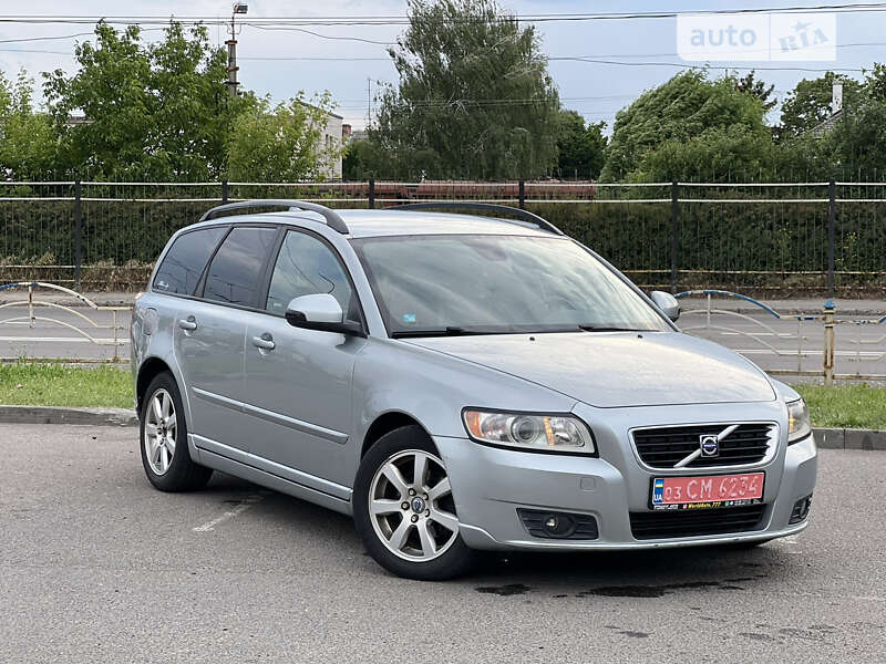 Універсал Volvo V50 2010 в Луцьку