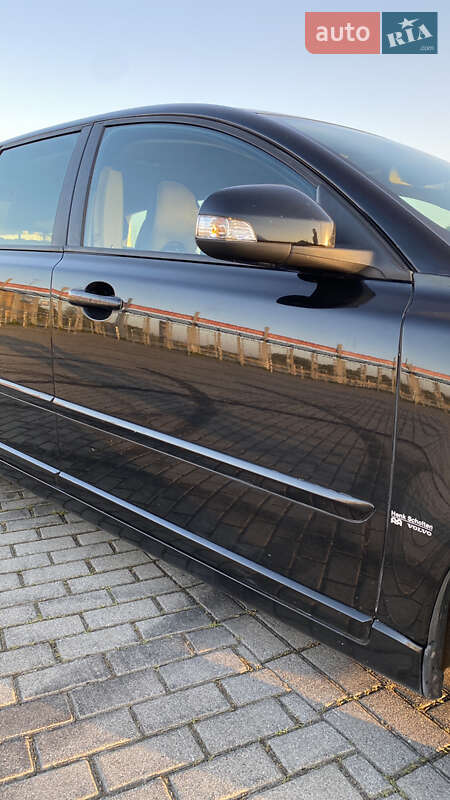Универсал Volvo V50 2010 в Львове
