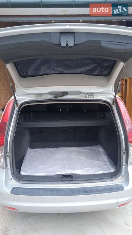 Универсал Volvo V50 2012 в Каменец-Подольском