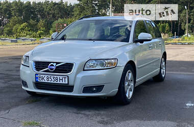 Універсал Volvo V50 2010 в Дубні