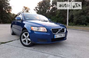 Універсал Volvo V50 2010 в Каневі