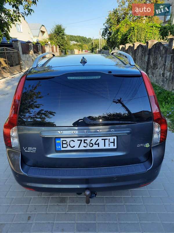Универсал Volvo V50 2012 в Львове