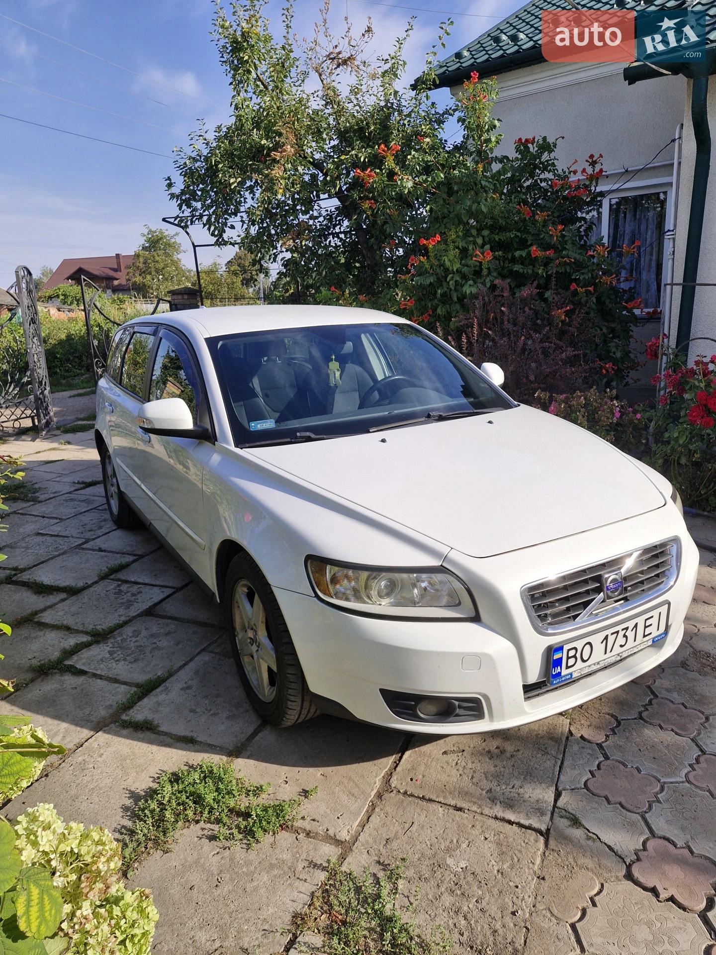 2010 Volvo V50 - мініатюра 3