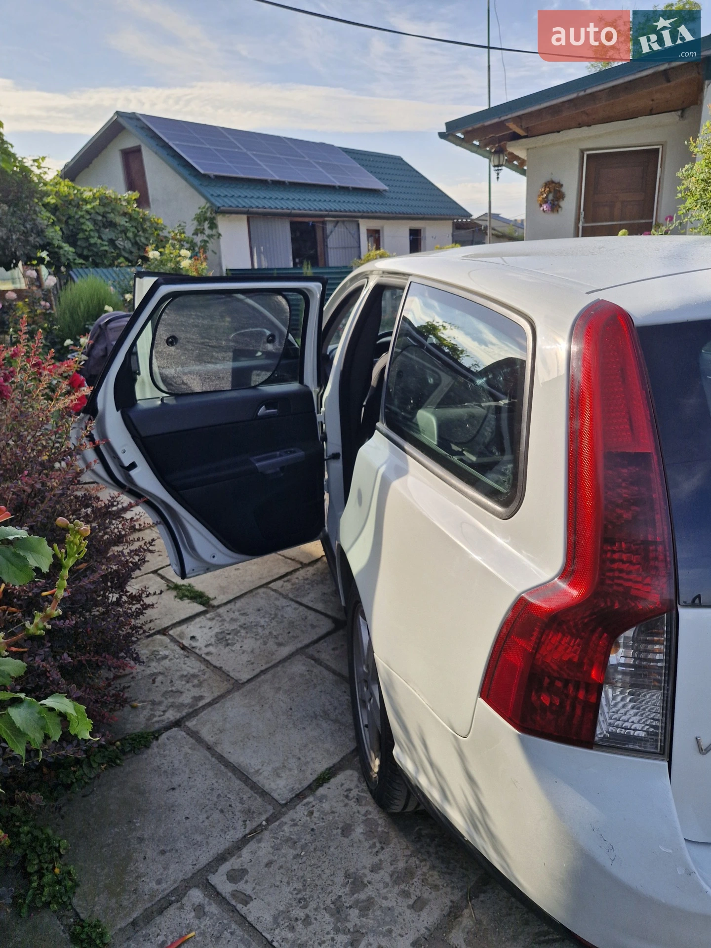 2010 Volvo V50 - мініатюра 7