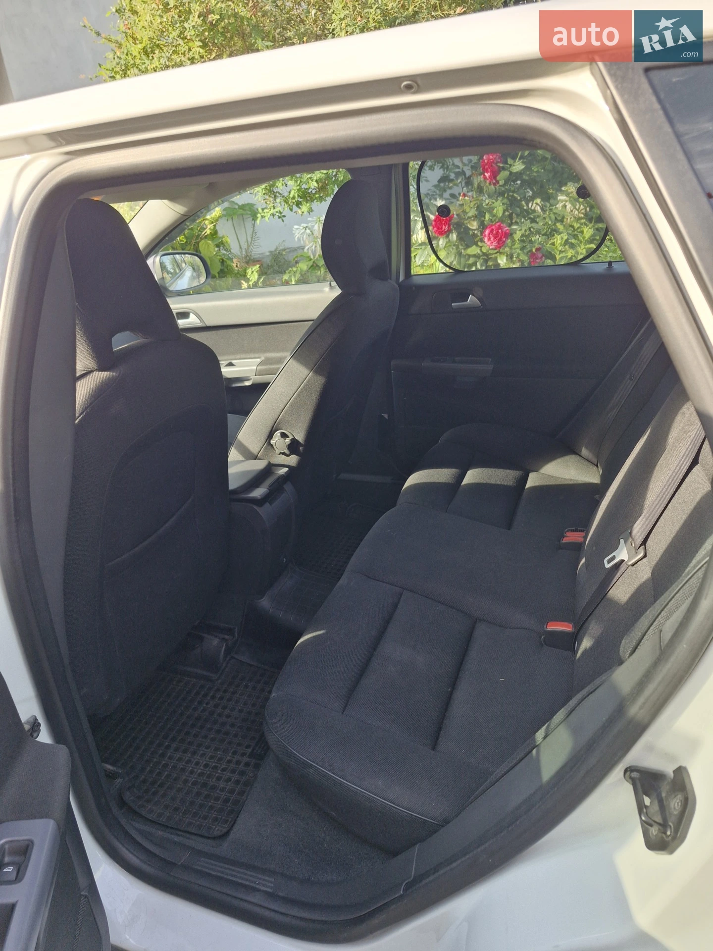 2010 Volvo V50 - мініатюра 8