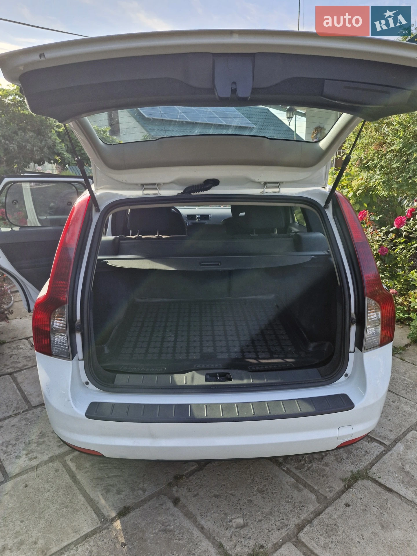 2010 Volvo V50 - мініатюра 10