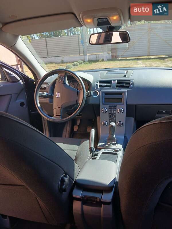 Универсал Volvo V50 2010 в Ровно фото 7 Универсал Volvo V50 2010 в Ровно