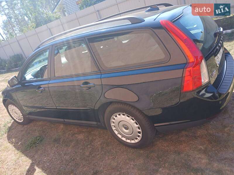 Универсал Volvo V50 2010 в Ровно фото 3 Универсал Volvo V50 2010 в Ровно