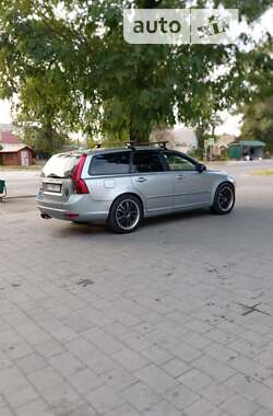 Універсал Volvo V50 2008 в Горішніх Плавнях