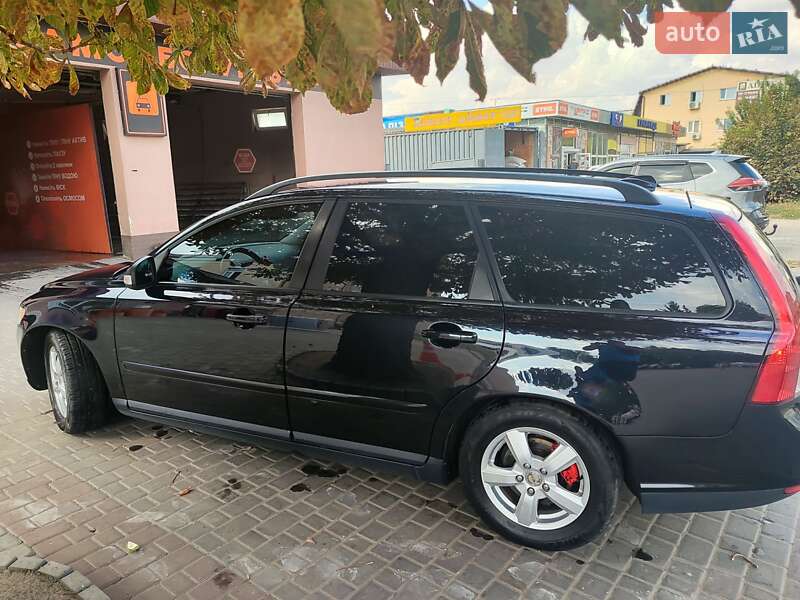 Универсал Volvo V50 2009 в Золотоноше фото 2 Универсал Volvo V50 2009 в Золотоноше