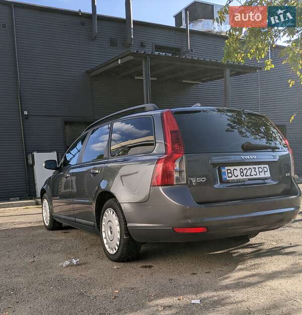 Універсал Volvo V50 2008 в Новояворівську