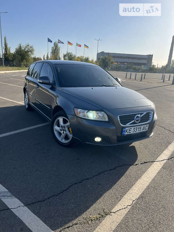 Универсал Volvo V50 2010 в Кривом Роге