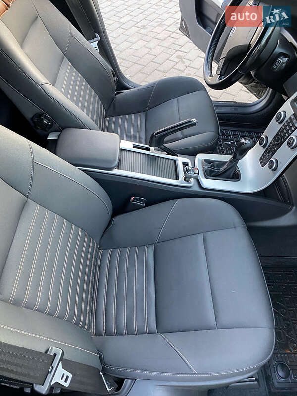 Універсал Volvo V50 2011 в Івано-Франківську
