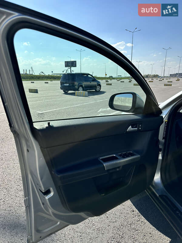 Универсал Volvo V50 2010 в Львове фото 10 Универсал Volvo V50 2010 в Львове