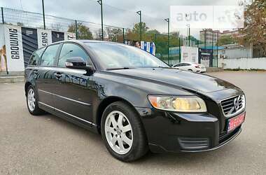 Универсал Volvo V50 2011 в Киеве