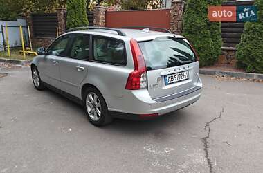 Универсал Volvo V50 2010 в Киеве