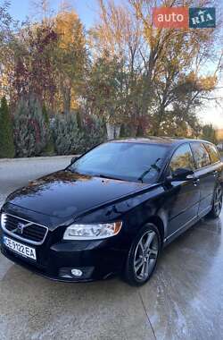 Универсал Volvo V50 2012 в Кицмани