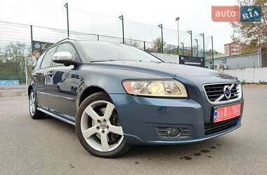 Универсал Volvo V50 2011 в Киеве