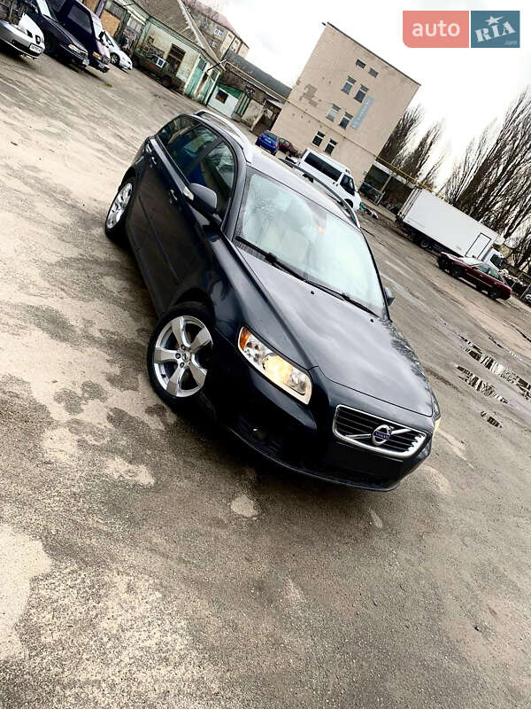 Volvo V50 2009