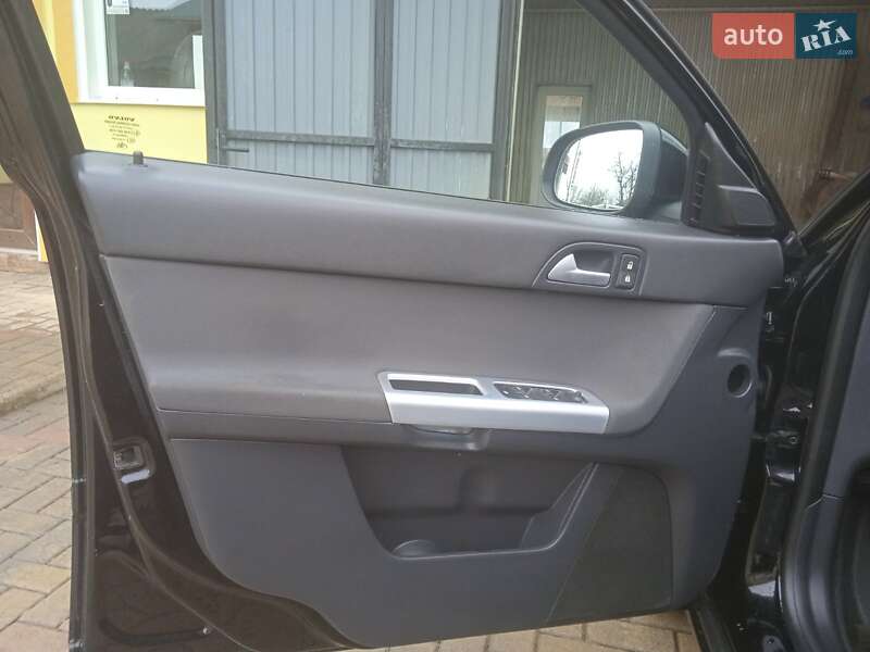 Універсал Volvo V50 2010 в Чернівцях