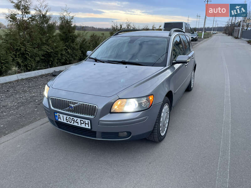 Volvo V50 2004