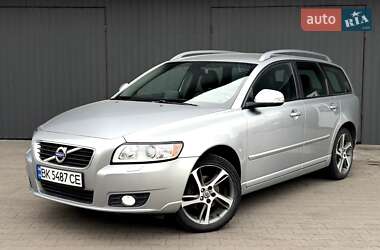 Универсал Volvo V50 2011 в Сарнах