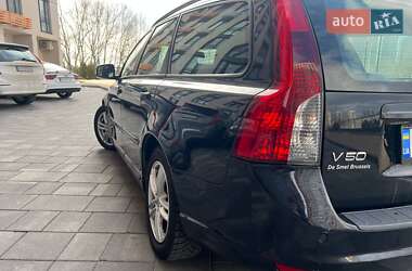 Универсал Volvo V50 2010 в Киеве