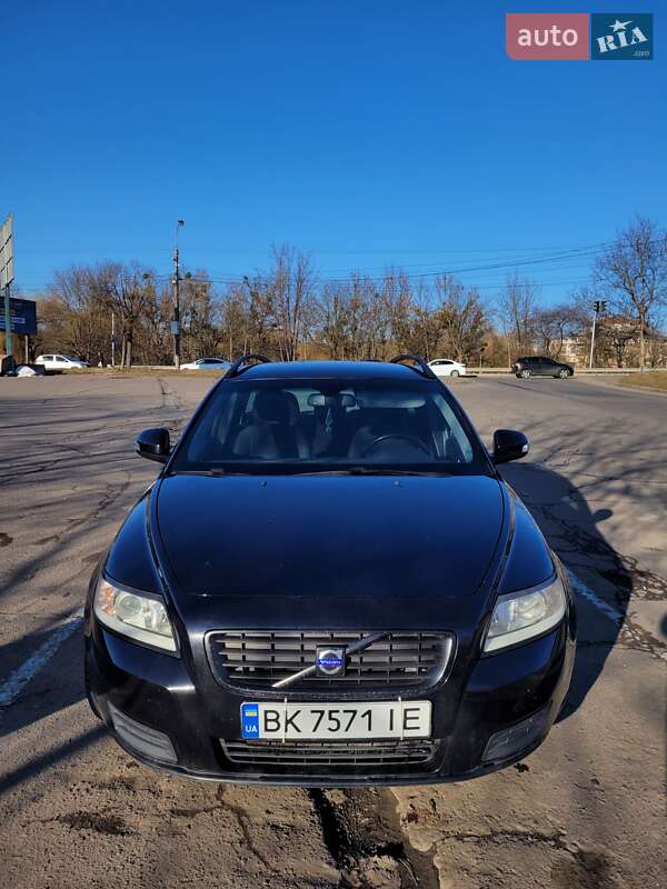 Універсал Volvo V50 2010 в Рівному