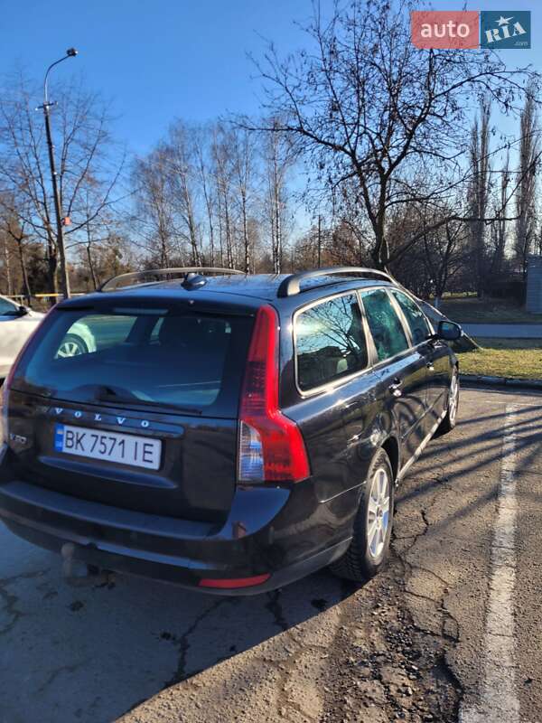 Універсал Volvo V50 2010 в Рівному