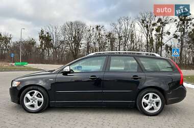 Універсал Volvo V50 2012 в Бродах