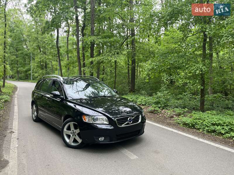 Универсал Volvo V50 2011 в Харькове