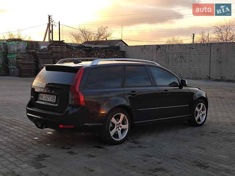 Універсал Volvo V50 2011 в Сарнах