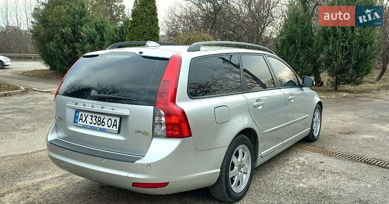 Универсал Volvo V50 2010 в Харькове