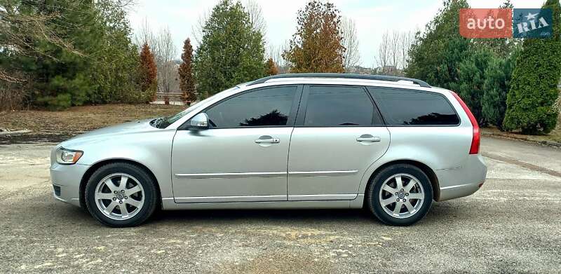 Универсал Volvo V50 2010 в Харькове