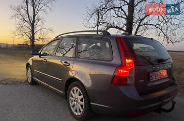 Универсал Volvo V50 2009 в 