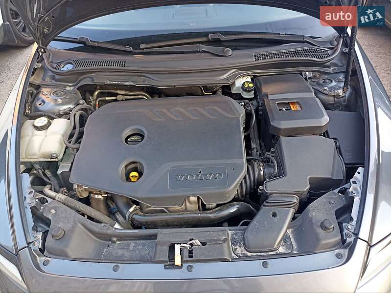 Универсал Volvo V50 2011 в Виньковцах