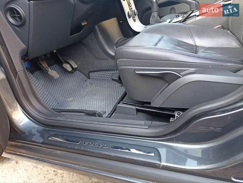 Универсал Volvo V50 2011 в Виньковцах