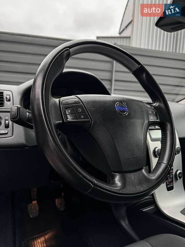 Универсал Volvo V50 2011 в Черкассах