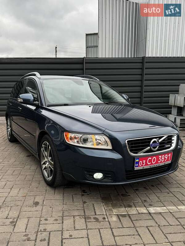 Универсал Volvo V50 2011 в Черкассах