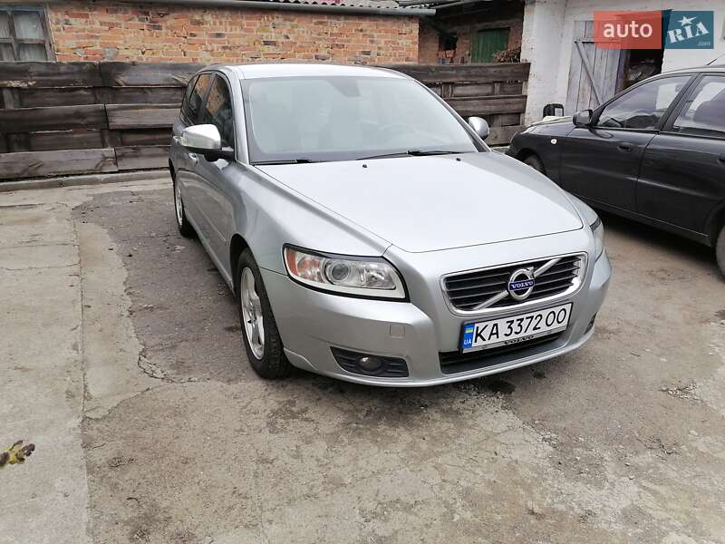 Універсал Volvo V50 2011 в Білій Церкві