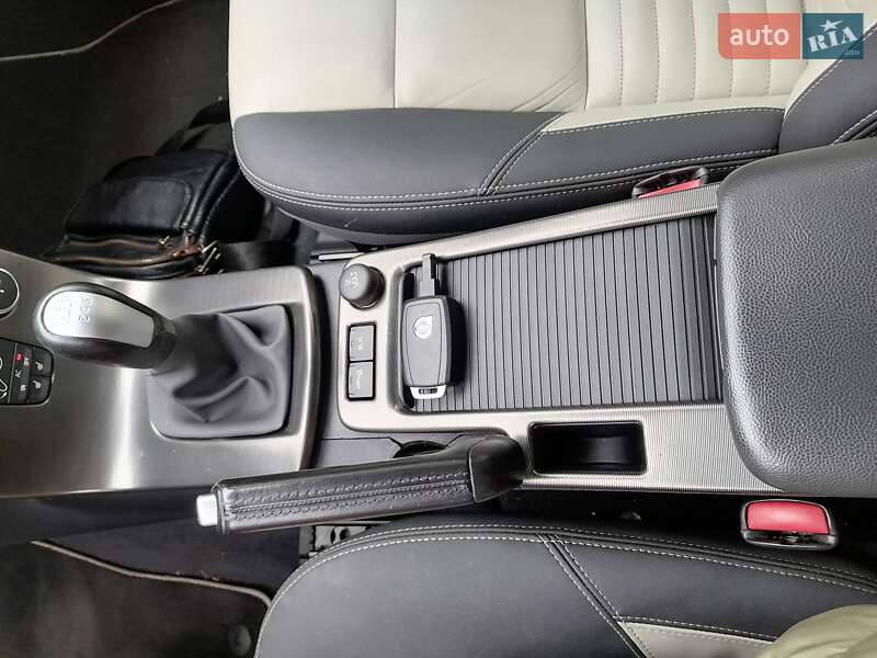 Універсал Volvo V50 2011 в Білій Церкві