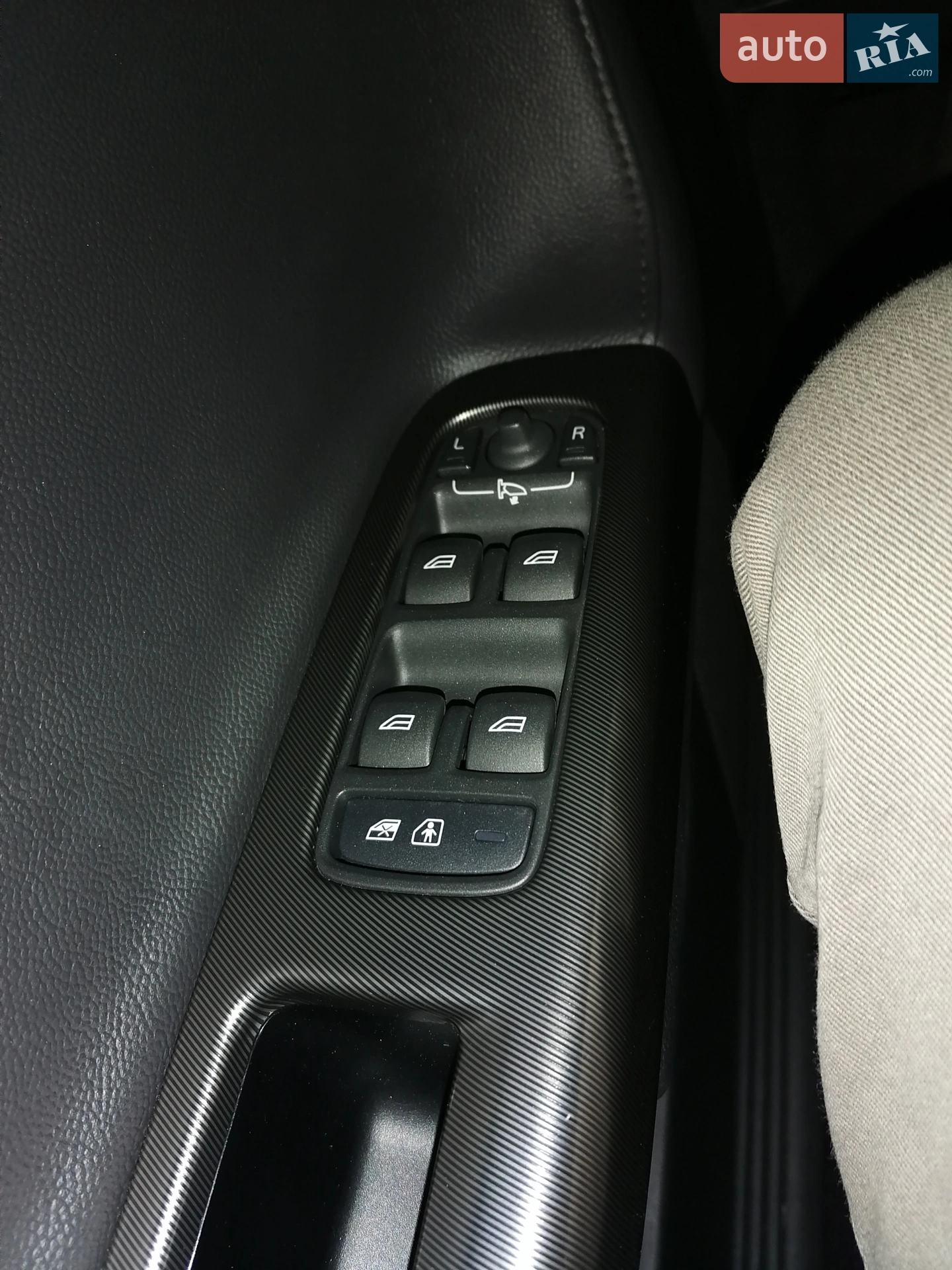 2011 Volvo V50 - мініатюра 66